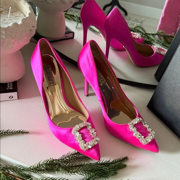 Badgley Mischka Fuchsia Heels with Sparkling Buckle - Picture 1 of 8